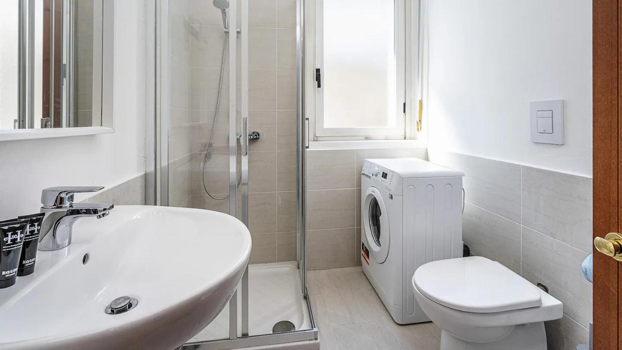 Blue City Paradise - Renovated Apt In Center Milan Apartment Luaran gambar